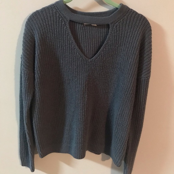 Sweaters - Choker sweater